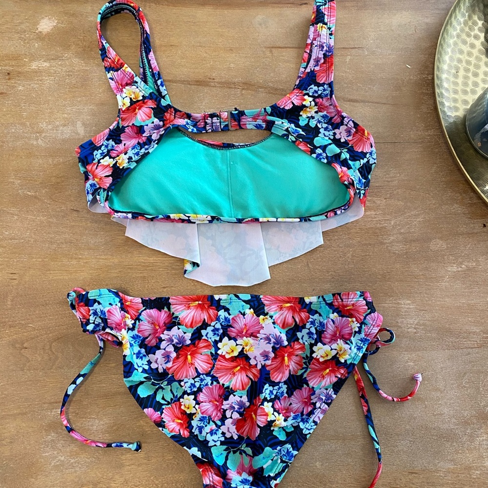 Floral Bikini Set - Picture 4 of 4